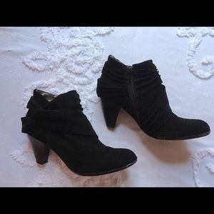 Andrew Keller ankle boots